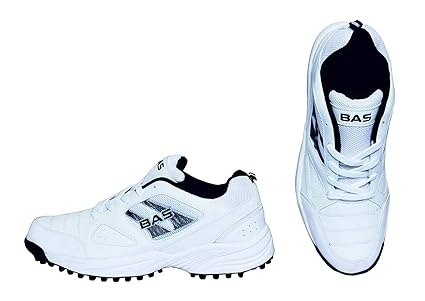 nike cricket shoes amazon