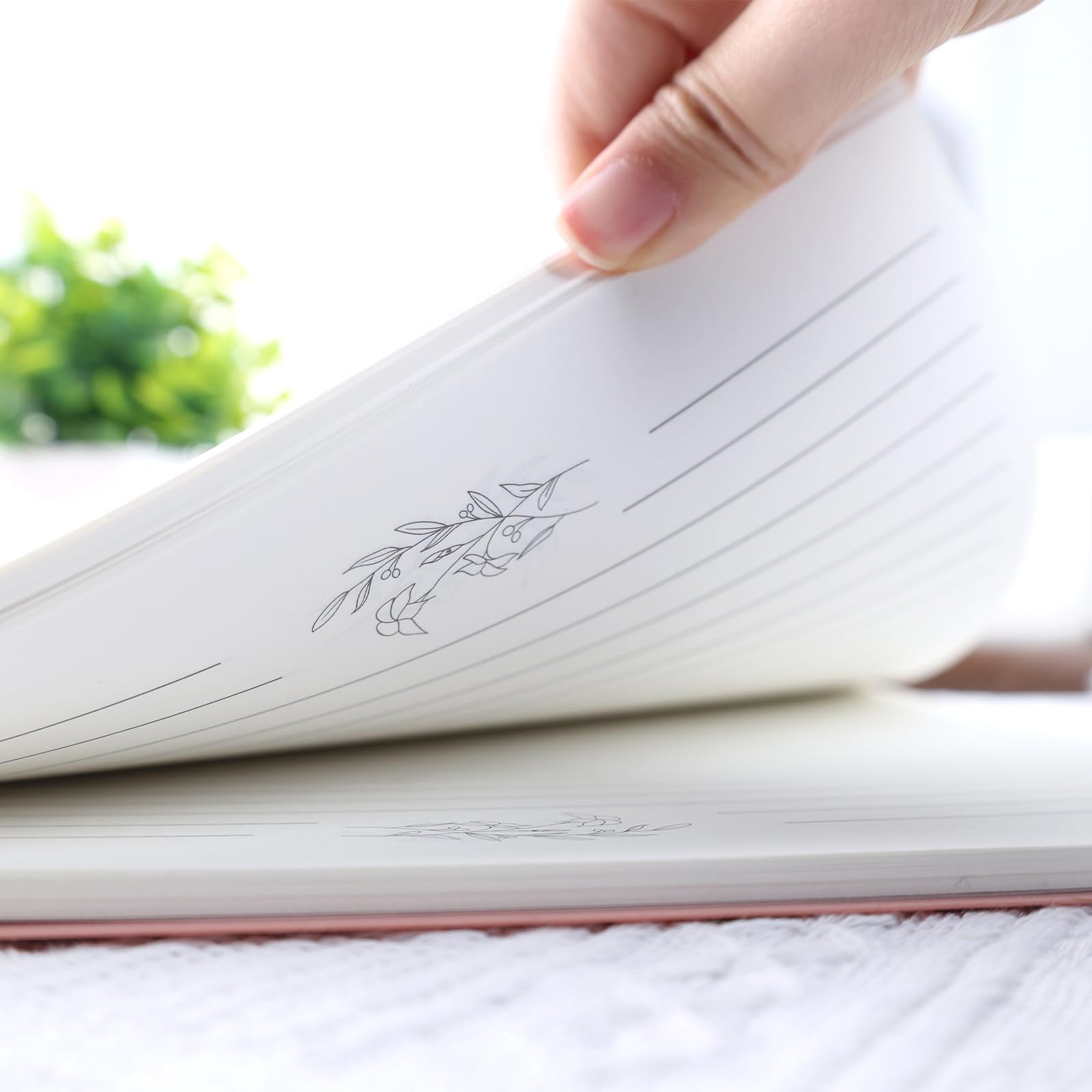 HAKACC Spiral Notizbuch für Frauen, 26,7 x 22 cm College-Notizbuch 160 Seiten Liniertes Notizbuch für Schule Büro Journal Tagebuch Zartes Rosa