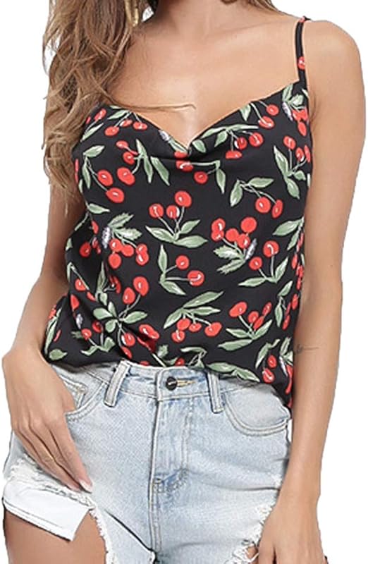 camiseta blanca mangas rojas