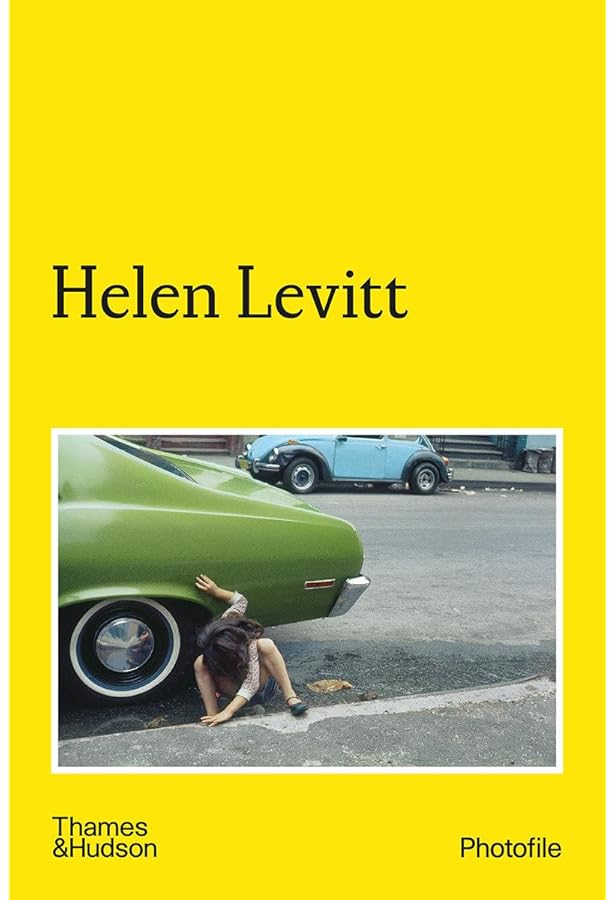 Crosstown: Helen Levitt, Francine Prose: 9781576871034: Amazon.com