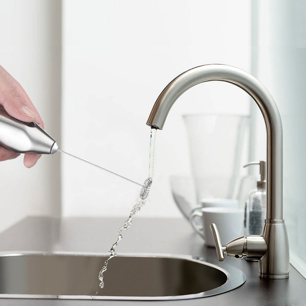 Luukmonde, 2 fruste in acciaio inox, a batteria, con supporto automatico per schiuma, ideale per latte macchiato, cappuccino, cioccolata calda (argento)