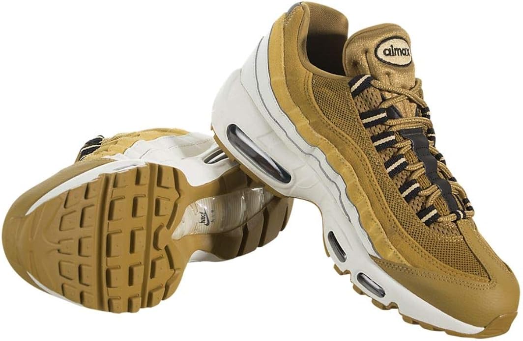 Amazon Com Nike Air Max 95 Essential Road Running