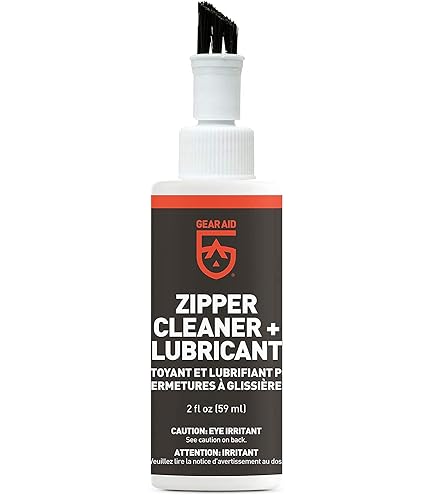 Amazon.com : GEAR AID Silicone Grease, Rubber Conditioner and Lubricant for  Dive Gear, 0.25 oz : Automotive Cleaning Products : Sports & Outdoors
