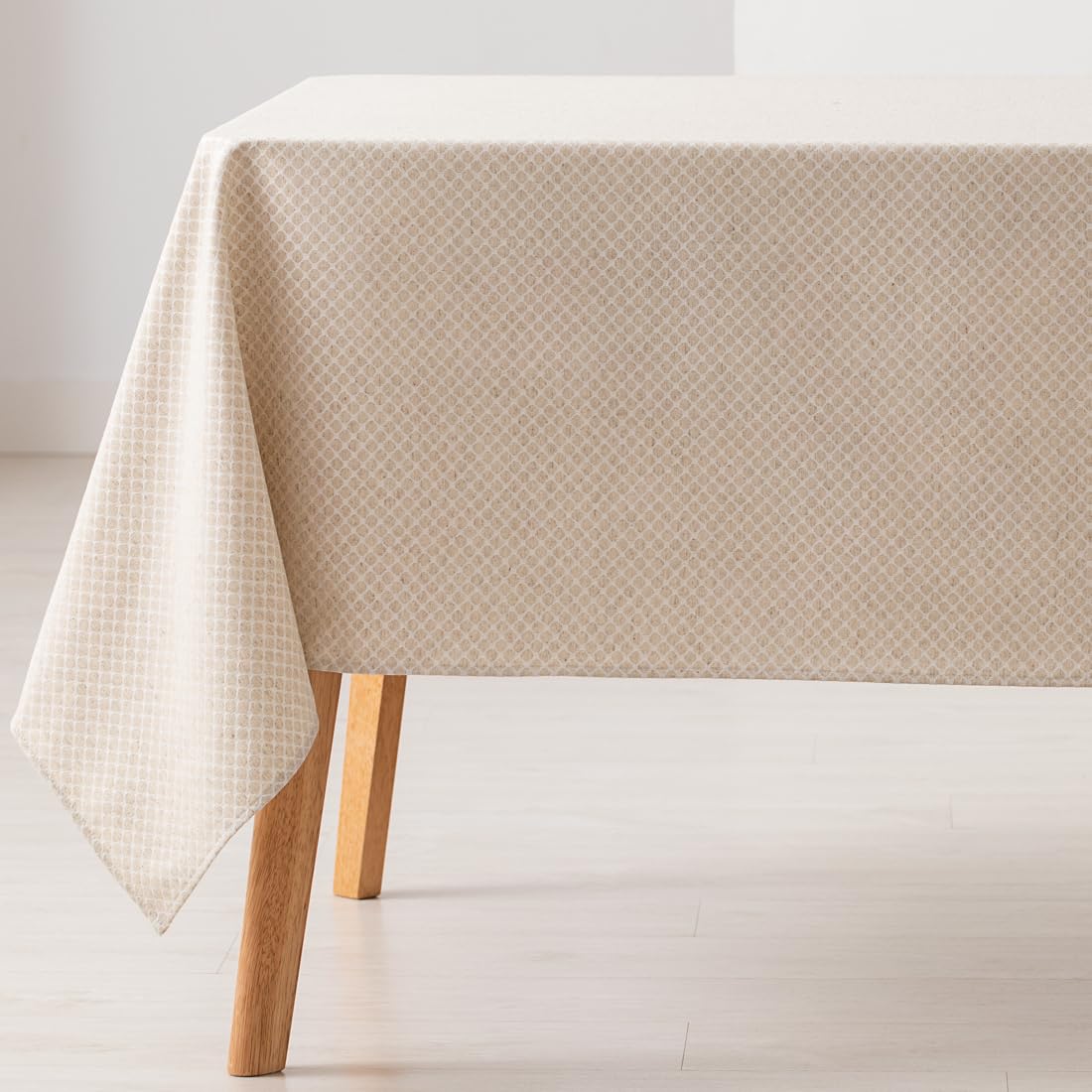 GAMUSI Stain Resistant Tablecloth Rectangular Small Diamond Smooth Jacquard Waterproof 140 x 300 cm, Touch Fabric, Linen Colour