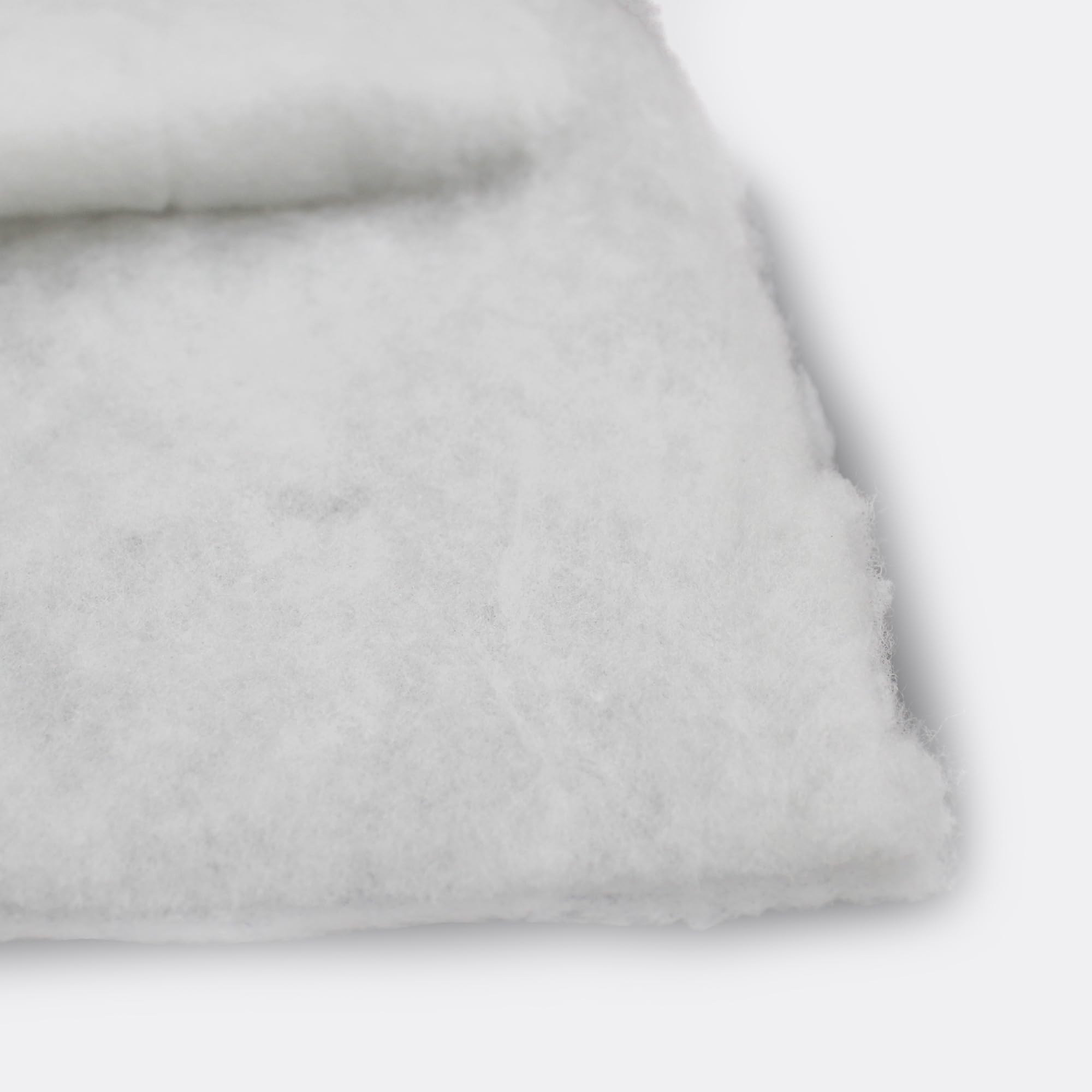 JPstraps Quilted Wadding by the Metre (160 cm Wide, 250 g/m²) – 100% Polyester Microfibre Nappa for Upholstery, Garments, Cushions and Duvets (White 250 g/m², 100 cm x 160 cm)