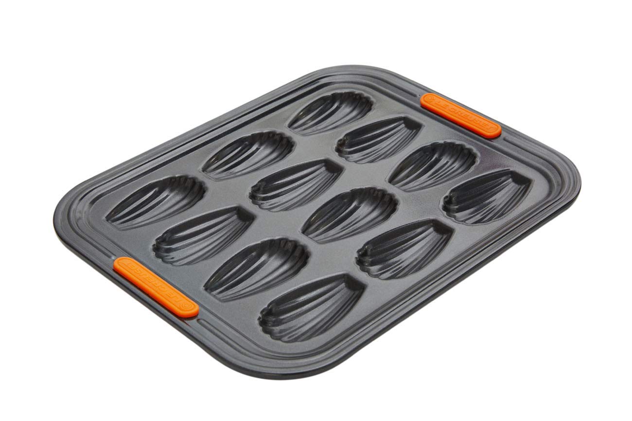 Le Creuset Non-Stick Carbon Steel Madeleine Tray-12, Forged Aluminium, Black, 12 Cup, 46061000010000