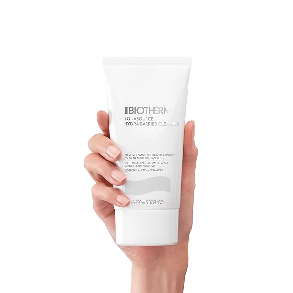 BIOTHERM AQUASOURCE HYDRA BARRIER CLEANSER TO SOOTHE AND STRENGTHEN THE SKIN BARRIER FROM THE VERY FIRST USE, WITH BIOTECH PLANKTON, BIO-CERAMIDES, AND VITAMIN B3, 5.1 FL.OZ.