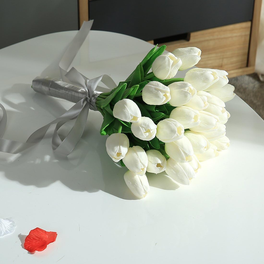 JUSTOYOU 10pcs Real Touch Latex Artificial Tulips Flowers Fake Tulips Flowers Wedding Bouquets for Wedding Home Garden Decoration (White) - Image 5