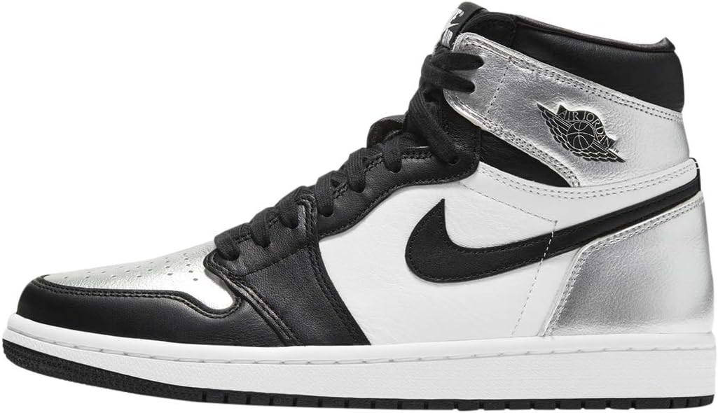 NikeWomen's Basketball Shoe