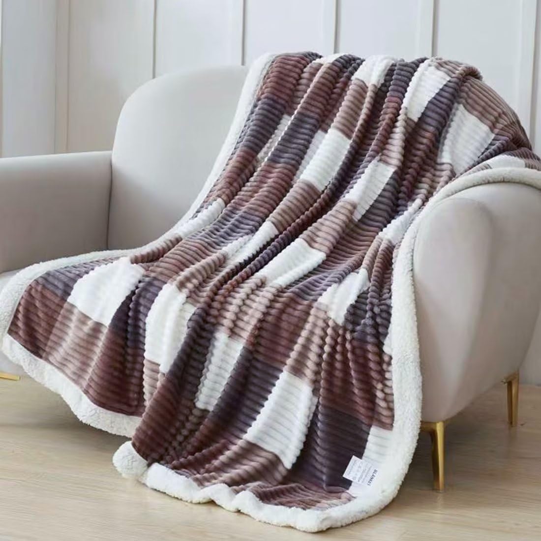 AHERKLL Sherpa Fleece Throw Blanket, 3D Ribbed Jacquard Soft Warm Thick Winter Sherpa Fleece Blankets, Reversible Cosy Fluffy Plaid Blanket for Bed, Sofa, Chair, Couch, Brown Check, Single, 130x160cm