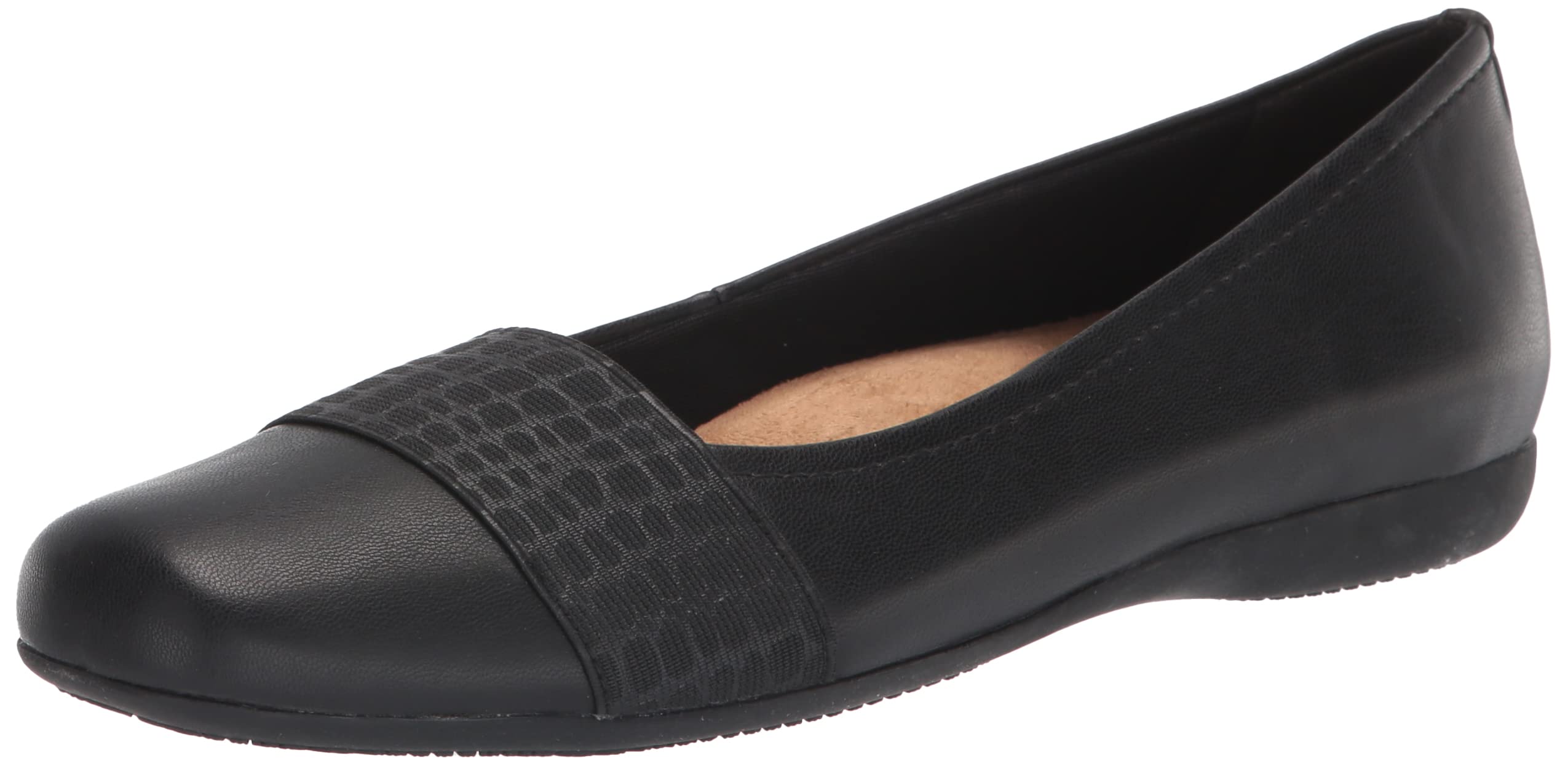 Trotters Samantha Super Soft Vegan Leather/Croco Print Elastic (Black) 7 M (B)