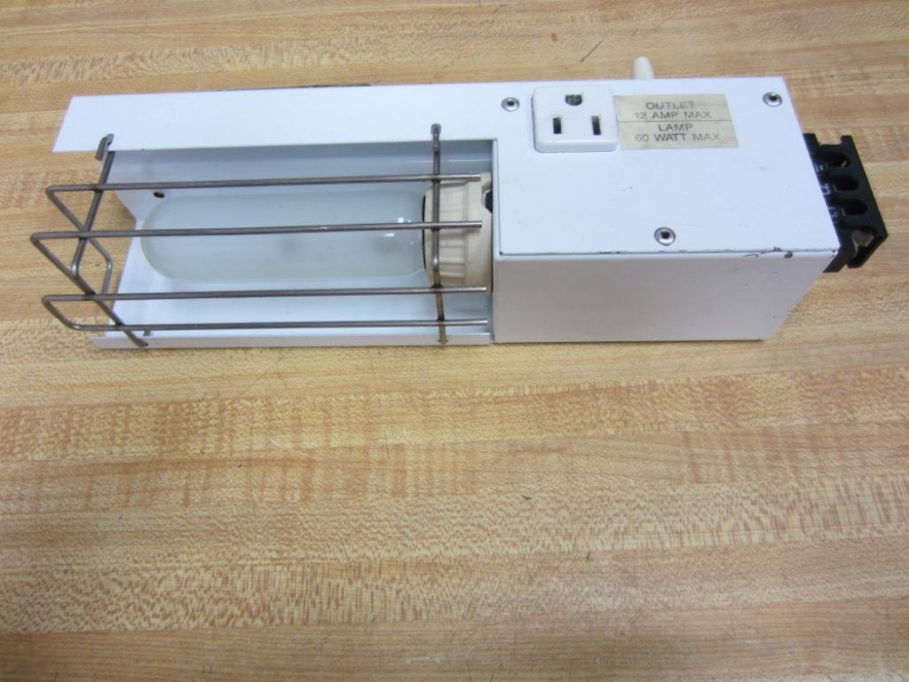 Hoffman Light Package Enclosure Light Fixture 120V 0.5A Model ALTDB1