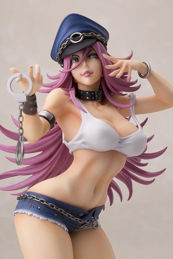 street fighter poison statue