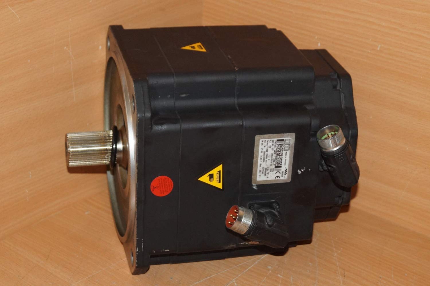 Kuka 1FK71005AZ911ZZ9Z S05 Servo Motor 3,2 kW 7,3A 181V Amazon.de