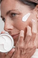 NIVEA Moisturising Anti-Wrinkle Night Cream - Age Renewal - Soft Rejuvenated view 4
