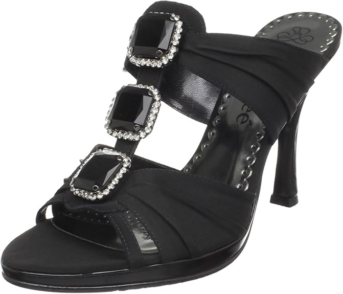 These Teva sandals get thousands of five-star reviews on Amazon - but why? | HELLO!