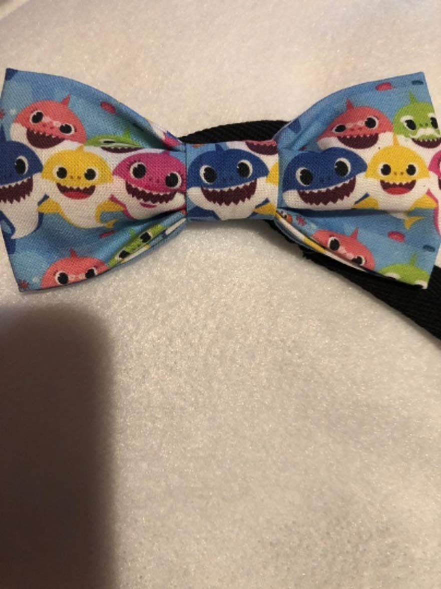 baby shark with bow