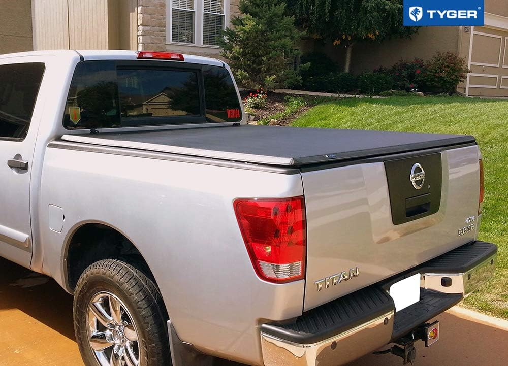 Tyger Auto T1 Roll Up Truck Tonneau Cover Tg Bc1n9048 Works With 2017 2019 Nissan Titan Fleetside 5 5 Bed For Models With Or Without The Utili Track System Tonneau Covers