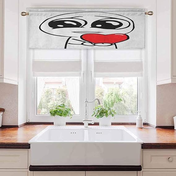 Cenefa para cortinas oscurecedoras de habitación con diseño de corazón