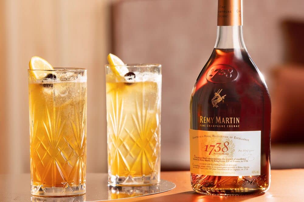 Remy Martin 1738 Accord Royal 40% vol. (1 x 0,7l) – Premium-Cognac aus Frankreich in hochwertiger Geschenkverpackung 4