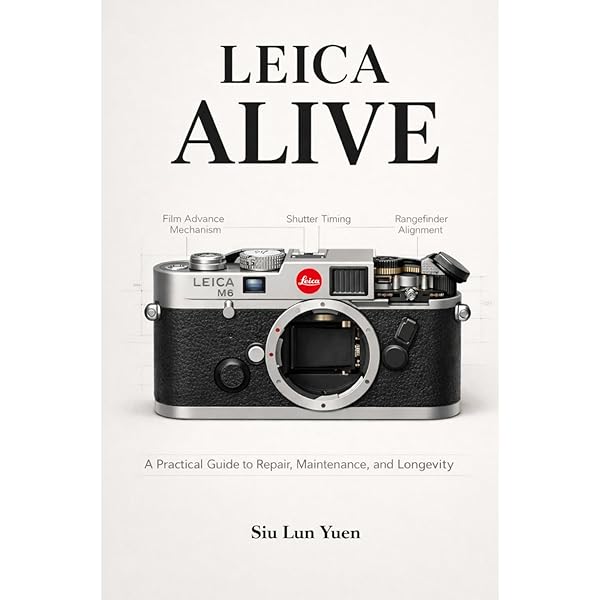 Leica: A History Illustrating Every Model and Accessory: van
