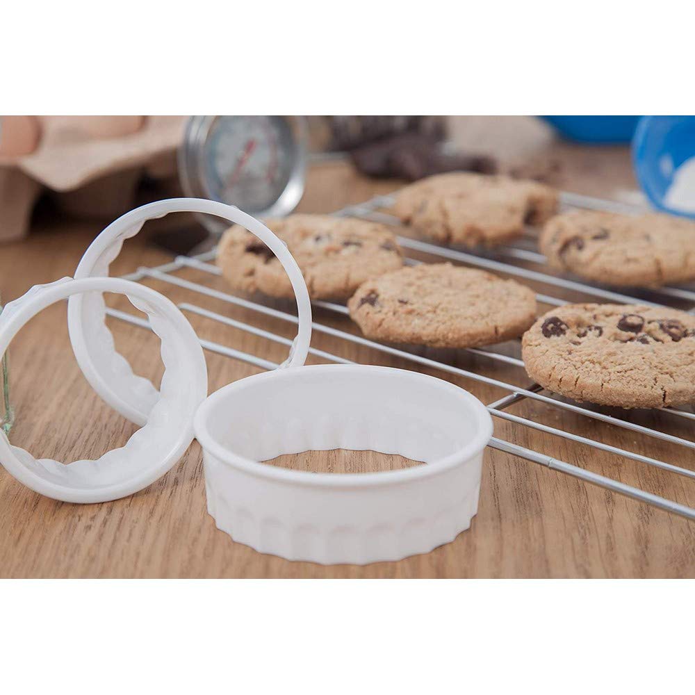 Chef Aid Fluted Edge Pastry Cutter Sets with Round and Square Cutters and Cookie Cutters, Perfect for Pastry, Cookie Dough, Biscuits, Scones and More, 6 Pieces with Crinkle Cutter design