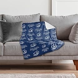 Blinn College Logo Pattern Sherpa Blanket, Warm