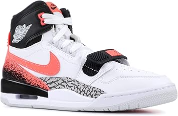 hiking boots for women near me