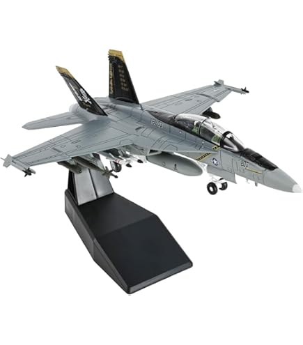 Amazon.com: Hasegawa - 1:72 F/A-18F Super Hornet - VFA-11 Red