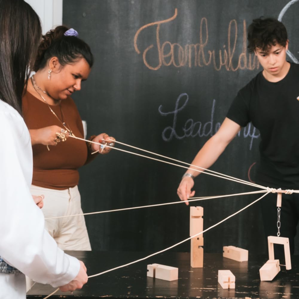 ideen.kollektiv Mini Fröbelturm Gesellschaftsspiel - Stapelspiel aus Buchenholz für bis zu 10 Spieler - Teambuilding Outdoor Spiel für Kinder und Erwachsene inkl. hochwertigem Stoffbeutel 7