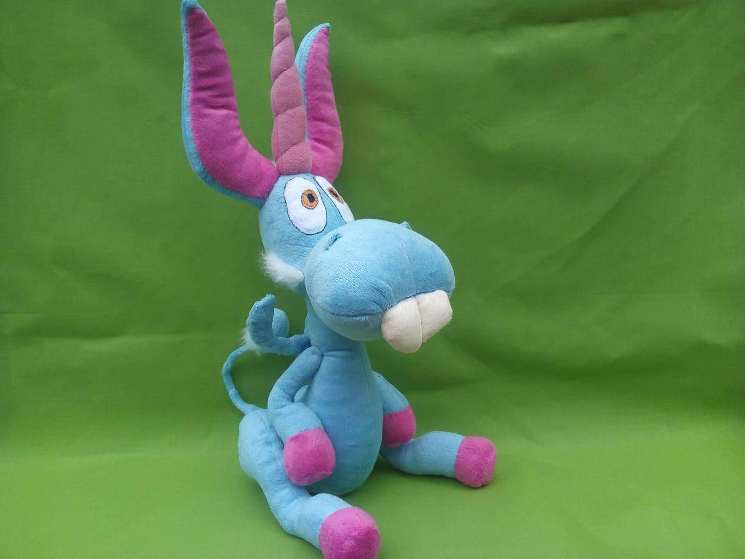 happy the unicorn toy