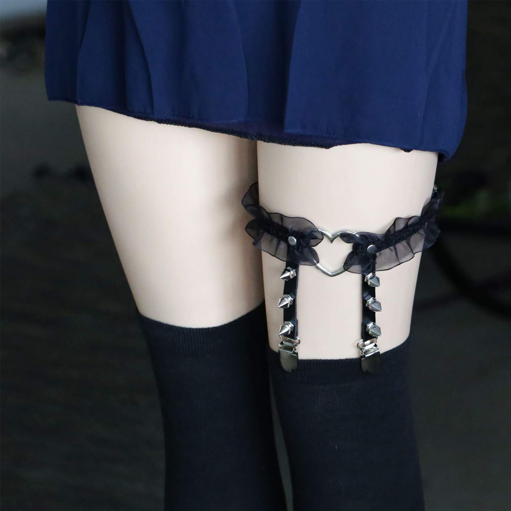 2PCs Adjustable Lace Heart Thigh Garter with Anti-Slip Clasps, Elastic Leg Garter Belt for Women, Black/Pink