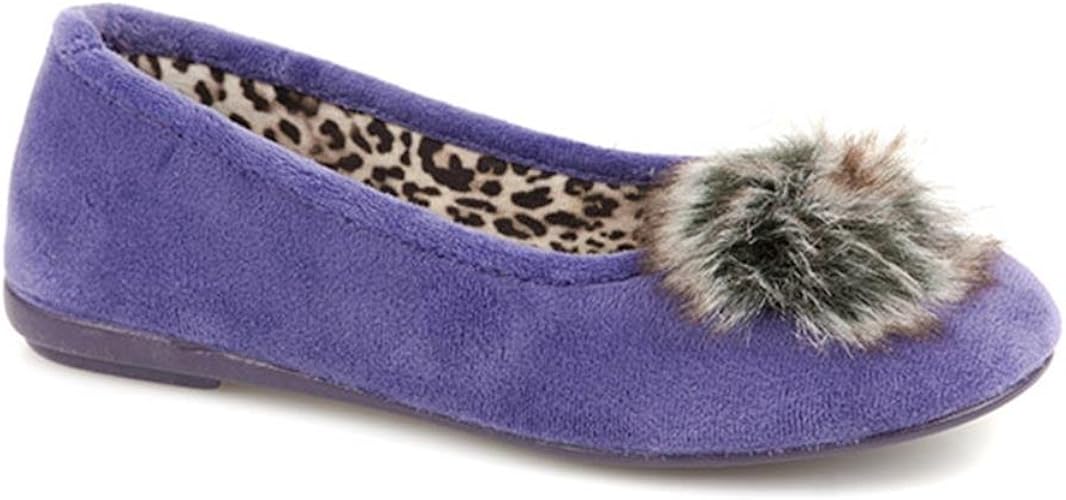 pavers pom pom slippers