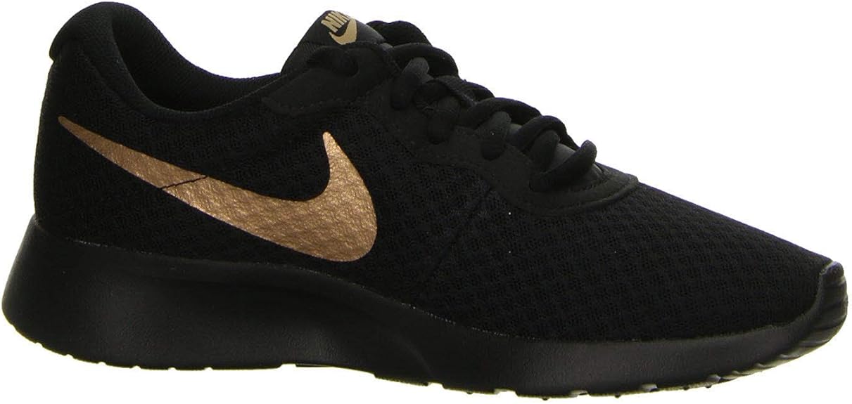 nike tanjun women's athletic shoes black red bronze
