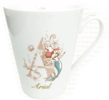 Amazon Co Jp ディズニープリンセス イニシャルマグカップ ａ アリエル 人魚姫 リトルマーメイド マグ マグカップ Dnar ホーム キッチン