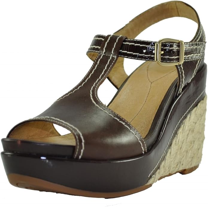 Nurture Shoes Mambo Women�s Wedge Sandal NT