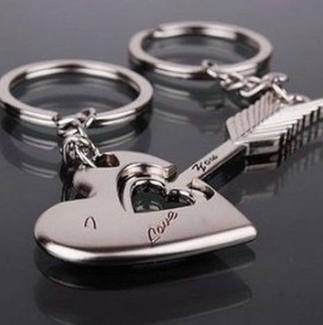 Amazon Co Jp Amateras 恋シリーズ ハート ペア キーホルダー 2個セット 彼氏 彼女の 心を 射止めよ 金運 財運 恋愛運も お守り ハートが 熱く 愛を語る Am5 ハート おもちゃ