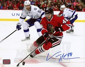Vinnie Hinostroza Chicago Blackhawks Signed Autographed Home Action 8x10 At Amazon S Sports Collectibles Store Vinnie Hinostroza Chicago Blackhawks Signed Autographed Home Action 8x10 At Amazon S Sports Collectibles Store