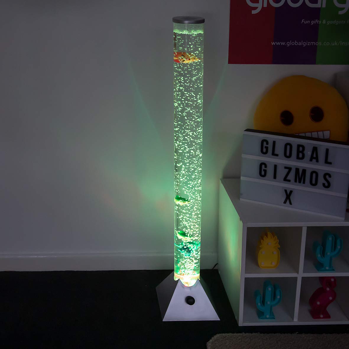 Global Gizmos Large Colour Changing LED Water Bubble Lamp with Fish