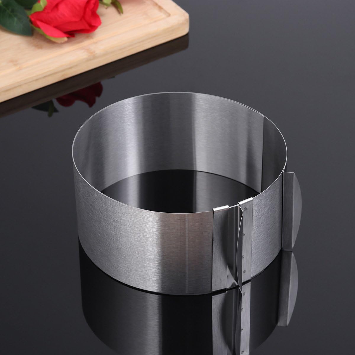 Adjustable 612 Inch Circle Cookie Cutter, round cake cutter Mousse Layered Cake Mold Baking