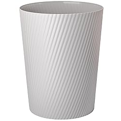 UUJOLY Small Trash Can Wastebasket Garbage Can