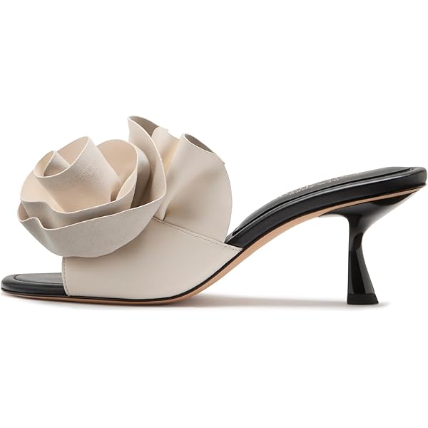 【大特価】Nine West Dhalia Rosette サンダル Amazon.com | Nine West Women's Dhalia Heeled Sandal, Light