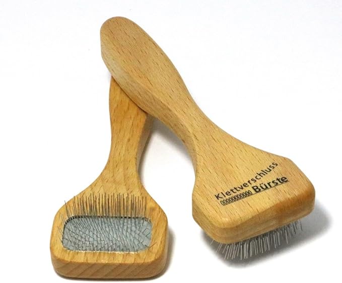 Hook and Loop cleaning brush with the brush you can easily clean Hook