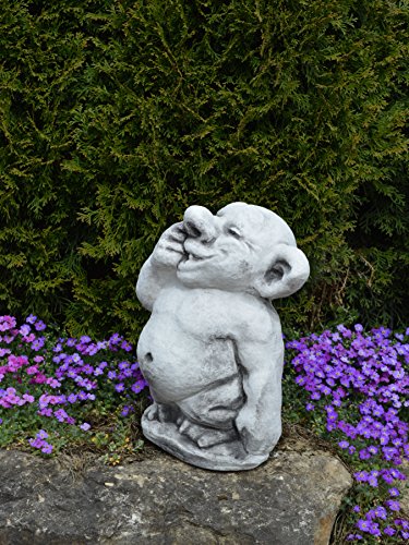 gartendekoparadies.de Lustiger XXL Riesen Troll mit Finger in Nase aus Steinguss, frostfest – Bild 8