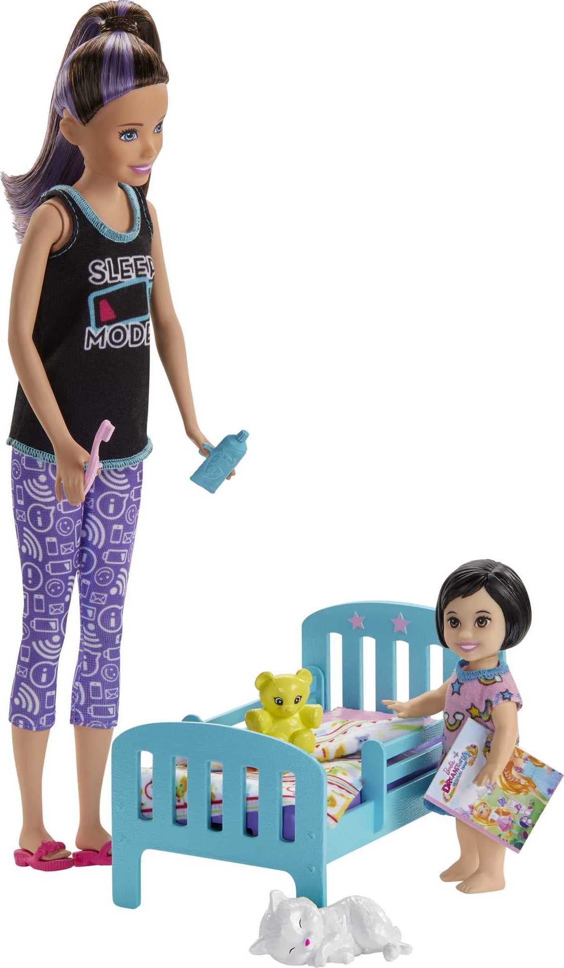 ​Barbie Skipper Babysitters Inc. Bedtime Playset, Toddler Doll with Glow-in-the-Dark Pajamas, Bed, Sleeping Kitty, Teddy Bear, Blanket and Storybook for Kids 3 to 7 Years Old