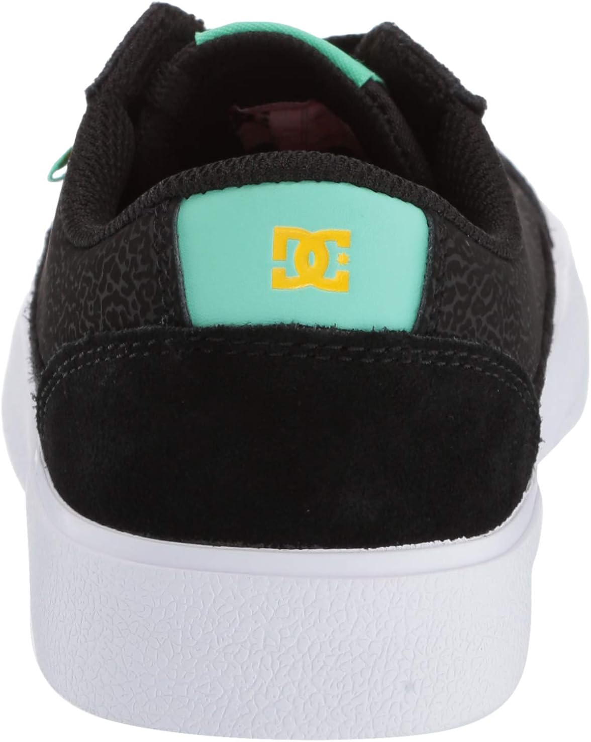 lynnfield s skate shoes