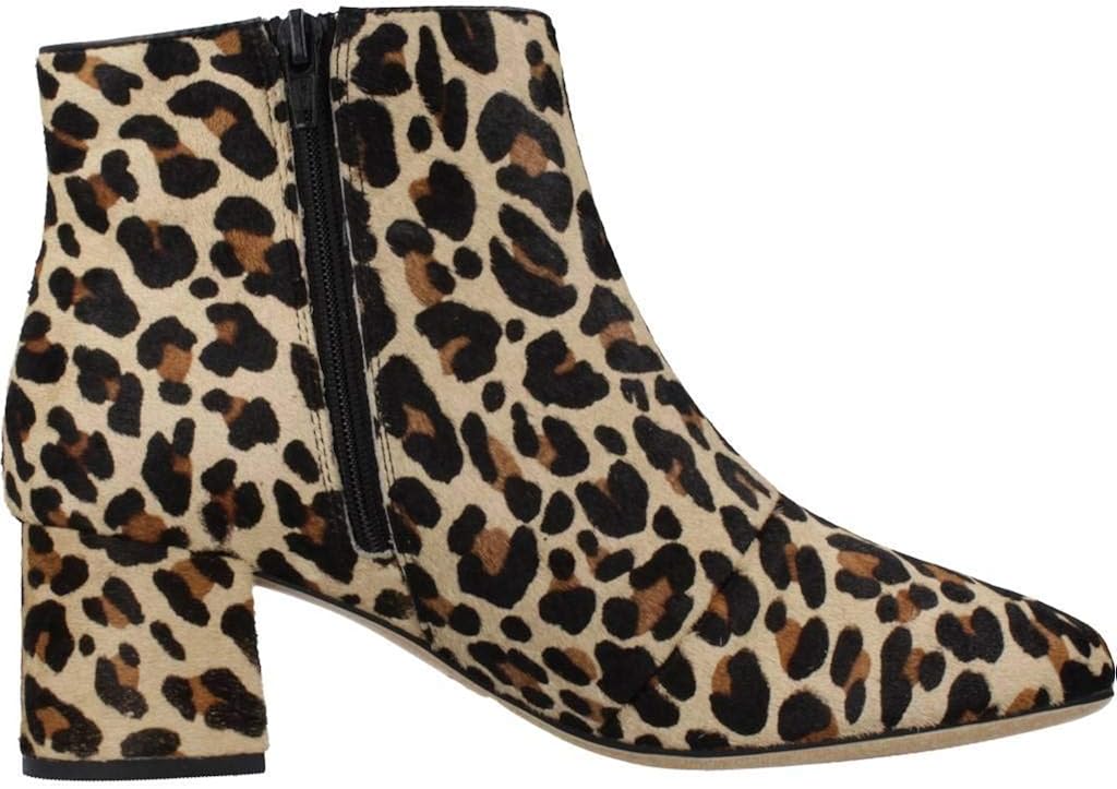 clarks mila myth leopard