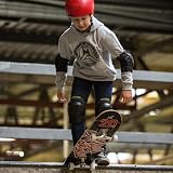 Madd Gear Pro Series Beginner Complete Skateboard 31 x 8 GamePlay Black view 7