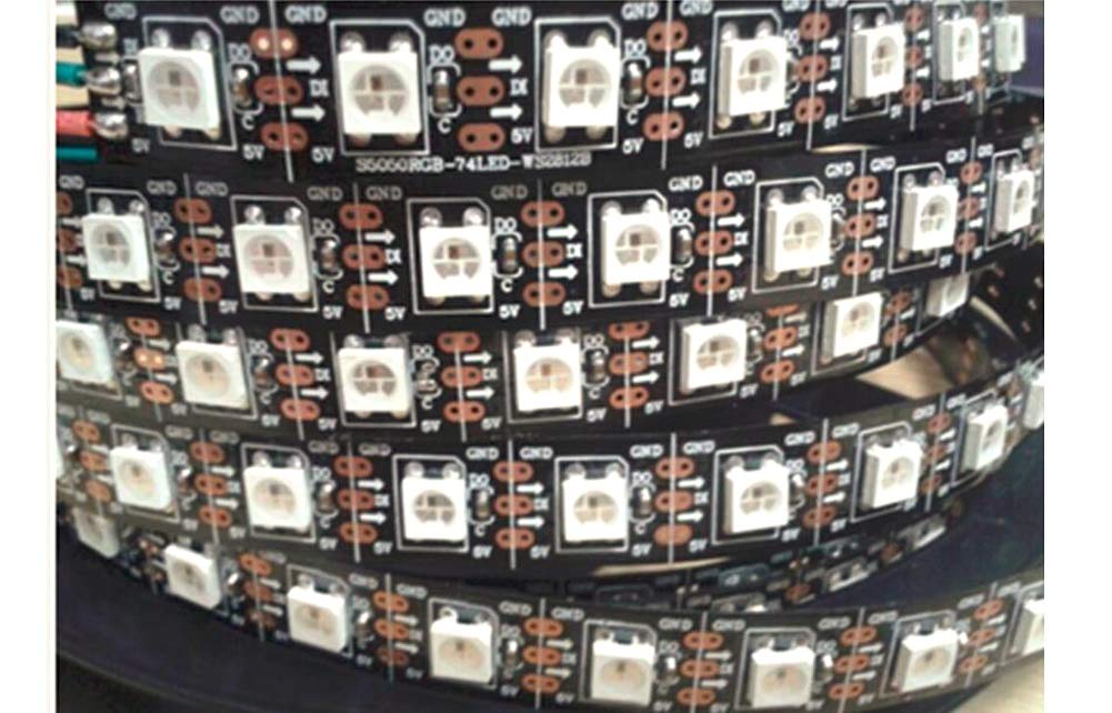 Rogndash 5M 5V 60Leds/M 300 Pixels Programmable WS2812B RGB 5050 LED Strip Individually Addressable Dream Color Non-Waterproof IP20 PCB Black