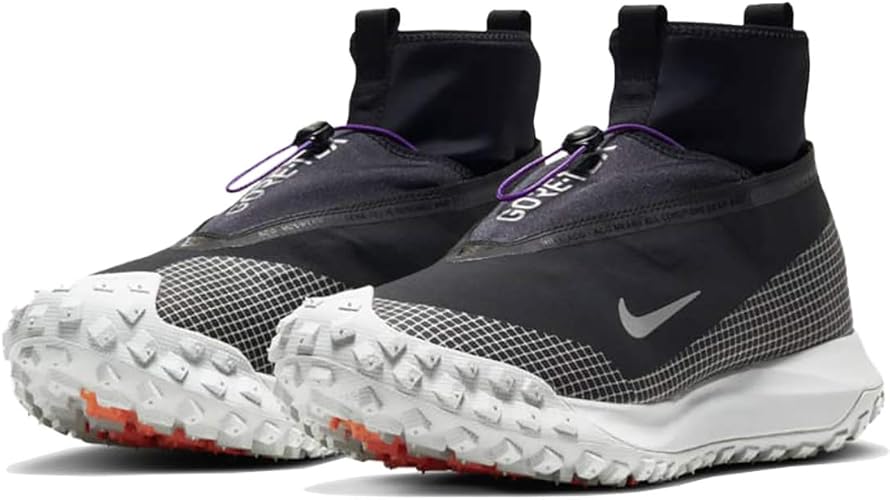 Amazon ナイキ Nike Acg ゴア テックス マウンテン フライ Acg Gore Tex Mountain Fly ブラック メタリックシルバー Ct2904 001 ナイキジャパン正規品 25 0cm Nike ナイキ ランニング